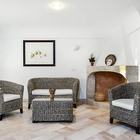 Salina Bamba Sleeps 10 Pool Wifi * Monte Petrosu